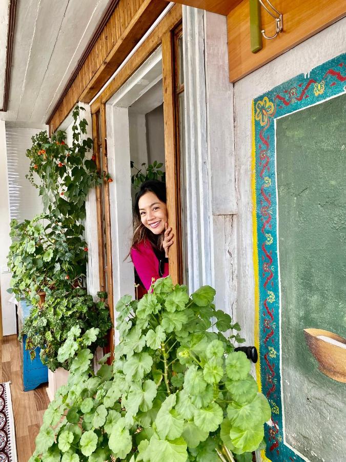 Gulnara Guest House Balykchy Екстер'єр фото